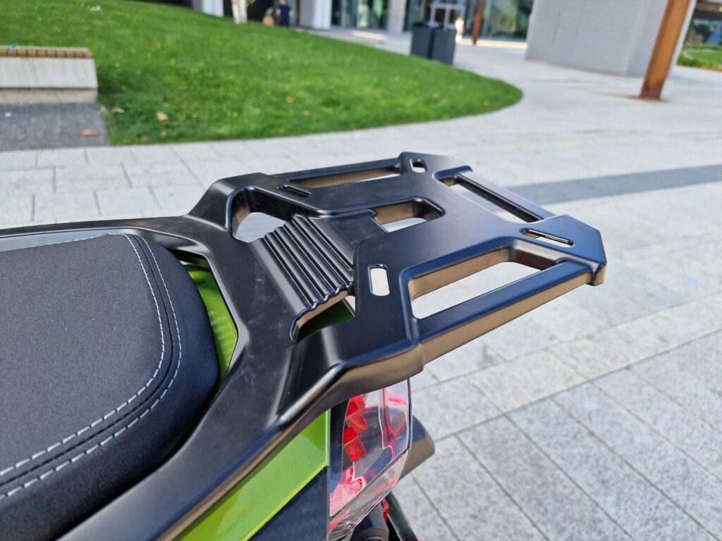 Najlepší elektrický skúter do 6500 €? e-XDV je ako elektrická verzia Aprilie SR GT 125 (TEST)