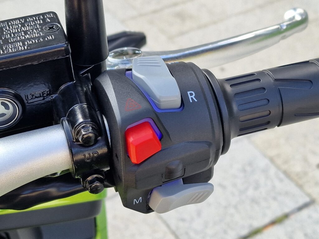 Najlepší elektrický skúter do 6500 €? e-XDV je ako elektrická verzia Aprilie SR GT 125 (TEST)
